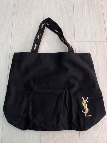 sac fourre tout yves saint laurent|Saint Laurent.